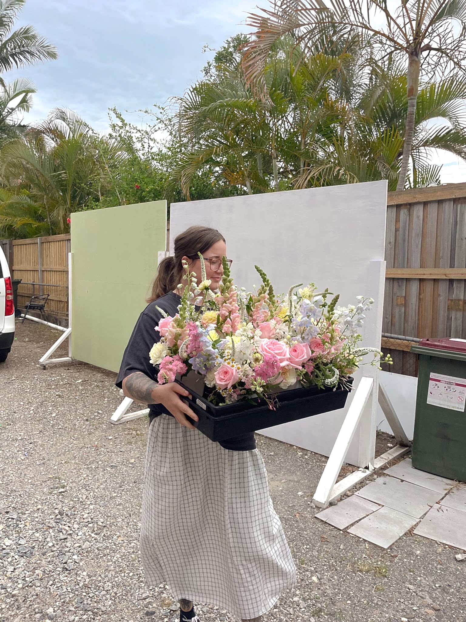 How to find the best florist to send flowers for your special moment?