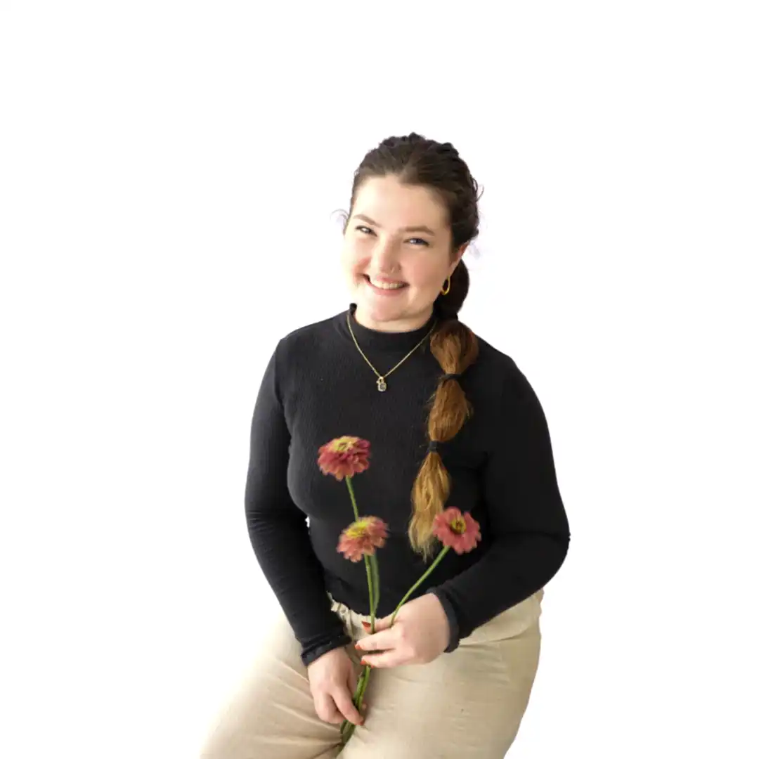 Meet the Team - Maggie Selwood - Poppy Rose Flowers